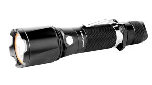 Fenix TK15 - тактический фонарь на светодиоде Cree R5, яркость света 337 люмен ANSI